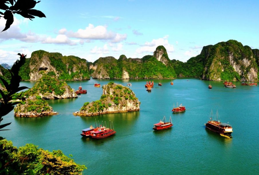 Vietnam: Inside Travel Guide and Tips - #TravelWorld